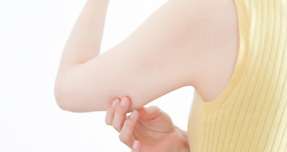 二の腕の筋肉が全く使われていない